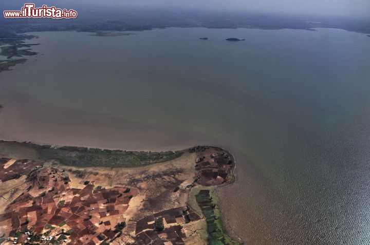 Il Lago Tana visto dall'aereo di Ethiopian Airlines. E' il lago più vasto dell'Etiopia - In Etiopia con i Viaggi di Maurizio Levi