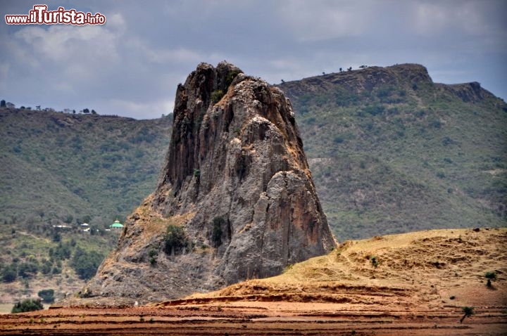 Monti Semien Etiopia rocce vulcaniche - In Etiopia con i Viaggi di Maurizio Levi