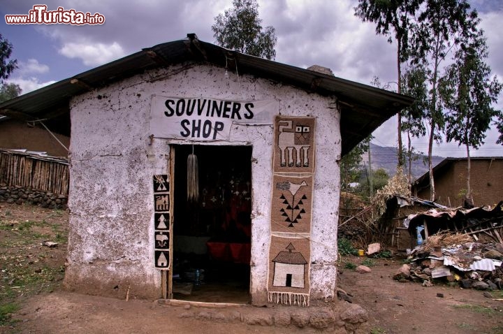 Souvenir a Lalibela, Etiopia - In Etiopia con i Viaggi di Maurizio Levi