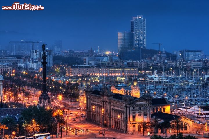 Immagine Foto notte Barceloneta Port Vell Barcellona