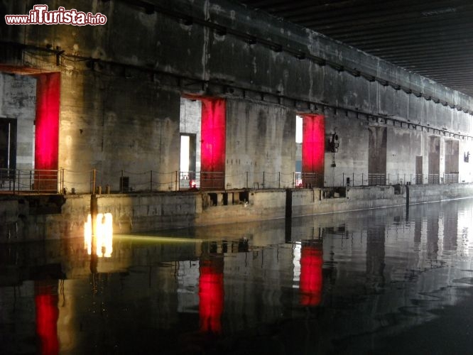 Immagine La Base Sous Marine di Bordeaux fu costruita dall'esercito tedesco durante la seconda guerra mondiale per ospitare i suoi sommergibili.