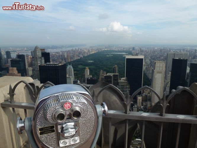 Immagine Binocolo per l'osservazione dall'Observatory Deck del Rockfeller Center il Top of the Rock