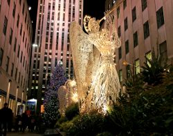 Decorazioni e Albero di Natale al Rockfeller Center di New York