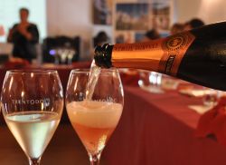 Degustazione vini Trento Doc a Palazzo Roccabruna, ...