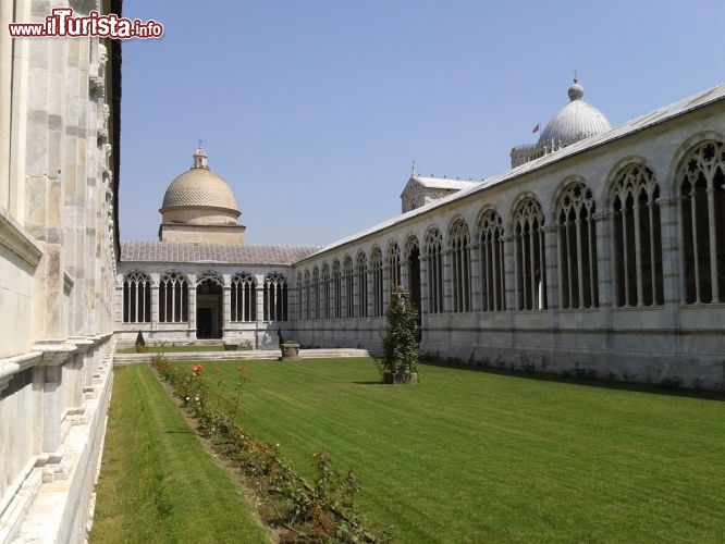 Immagine Il Camposanto Monumentale di Pisa, si trova in Piazza dei Miracoli, e cioè la Piazza del Duomo