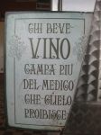 Interno della cantina a Terricciola, Tenuta Agriturismo Fibbiano non distante da Pisa