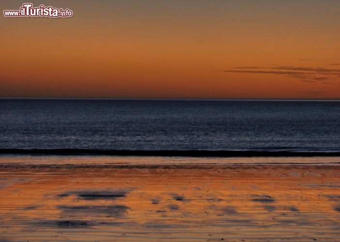 Immagine Spiaggia Darwin: Mindil Beach al Tramonto