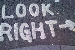 Look right, siamo decisamente a Londra