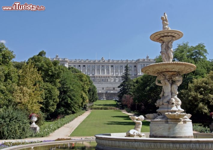 Immagine Jardines de Sabatini e il Palacio Real, Madrid