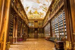 La Sala Filosofica nella biblioteca storica del ...