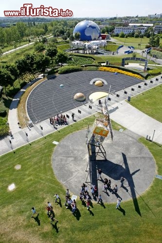 Immagine Vista aerea del giardino della Citè de l'espace a Tolosa, Occitanie - foto copyright Cité de l'Espace - Manuel Huynh