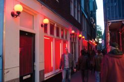 Le luci rosse delle prostitute di Amsterdam - ©NBTC Holland Media Bank