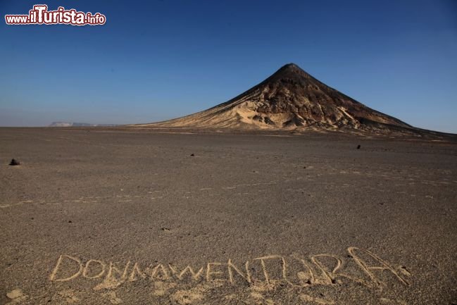 Immagine Deserto Nero egiziano
DONNAVVENTURA 2010 - Tutti i diritti riservati - All rights reserved