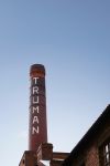 La ciminiera dell'antico birrificio Truman domina il centro di Brick Lane