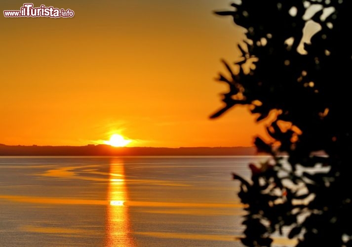 Tramonto struggente nei pressi di Pucon in Cile- © DONNAVVENTURA® 2012 - Tutti i diritti riservati - All rights reserved