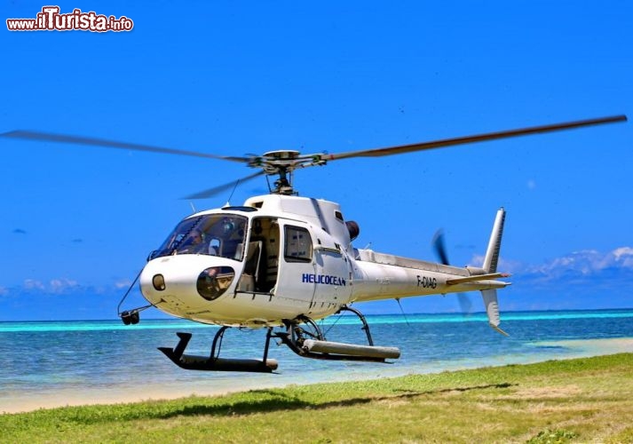 elicottero in atterraggio sull'isola di Ilot Maitre, Nuova Caledonia - © DONNAVVENTURA® 2012 - Tutti i diritti riservati - All rights reserved