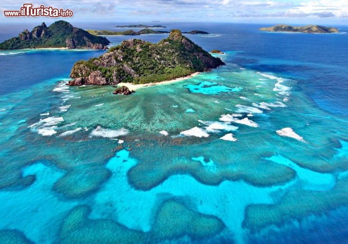 Il volo in elicottero sulle Isole Fiji: la barriera corallina dall alto - © DONNAVVENTURA® 2012 - Tutti i diritti riservati - All rights reserved