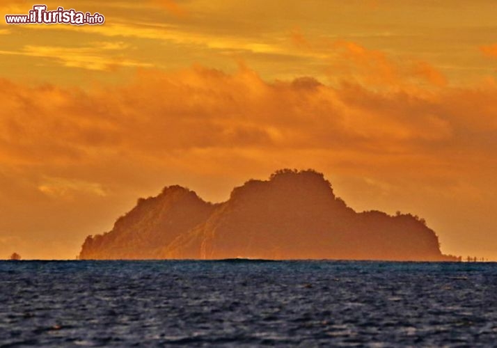 Tramonto tropicale a Castaway island, Isole Fiji - © DONNAVVENTURA® 2012 - Tutti i diritti riservati - All rights reserved