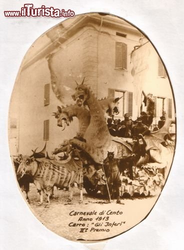Il Carnevale di Cento, com'era 100 anni fa - ©  Cento Carnevale d'Europa, www.carnevalecento.com