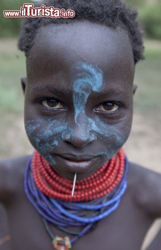 Immagine Bambina al camping Marulle vicino a Karo