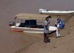 La barca della gita da Omorate, Antonella e Nati