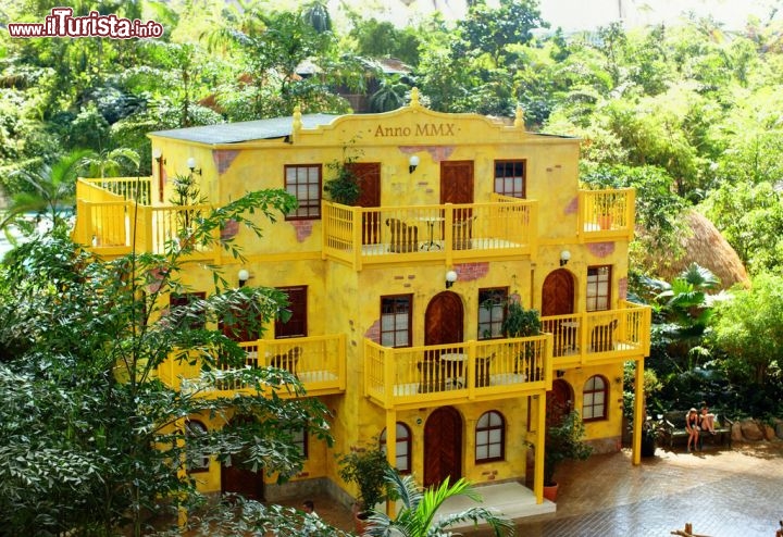 Hotel all'interno di tropical island - © www.tropical-islands.de
