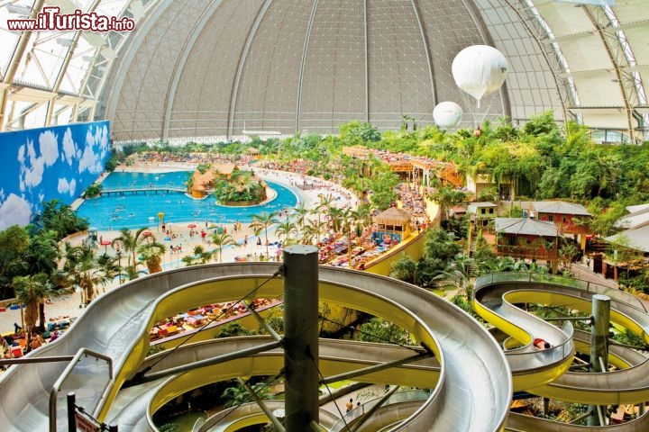 il parco acquatico di Tropical islands si trova a Krausnick. nei pressi di Dresda - © www.tropical-islands.de