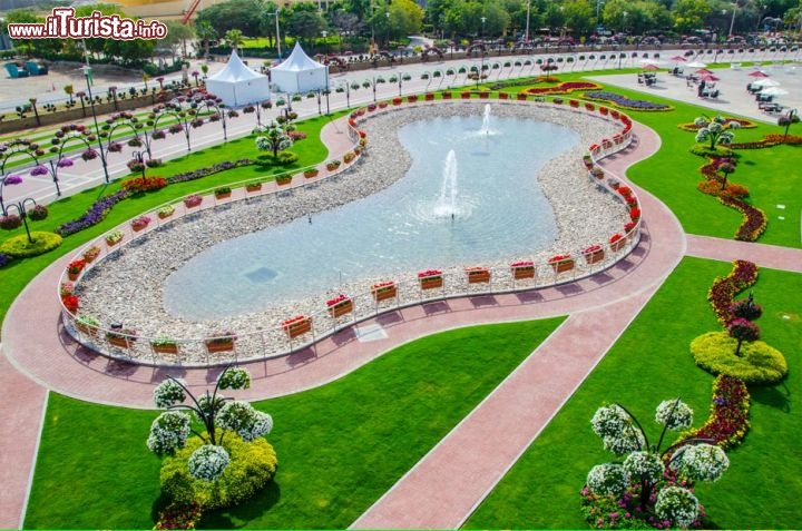 L'acqua necessaria per il Dubai Miracle Garden viene distribuita senza sprechi con un sofisticato sistema di Irrigazione a goccia - © www.dubaimiraclegarden.com