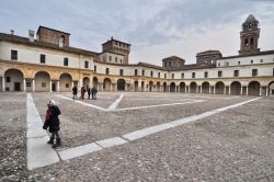 Piazza Castello e Palazzo Ducale a Mantova