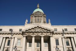 Dublin Custom House il celebre palazzo di Dublino, la capitale di Irlanda - © Tupungato / Shutterstock.com 