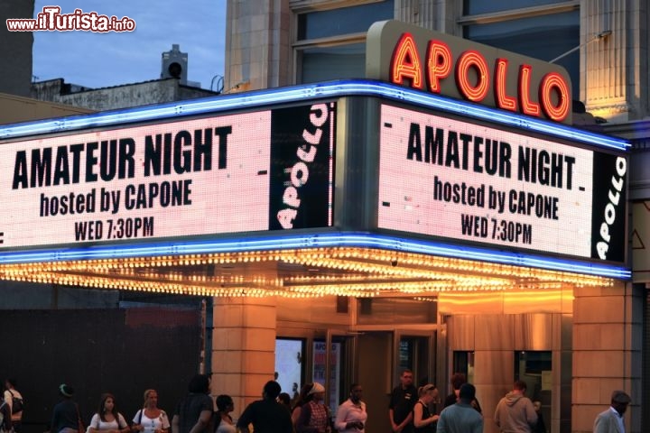 Immagine Apollo Theater New York City - © Joe Buglewicz / www.nycgo.com
