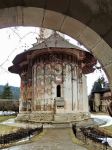 Scorcio del monastero di Mondovita, uno dei capolavori artistici della Bucovina, la storica regione della Romania - © Monia Savioli