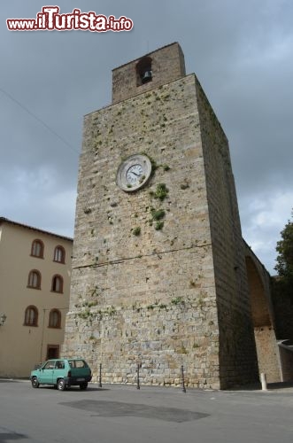 Immagine La Torre dell'Orologio (o del Candeliere) a Massa Marittima