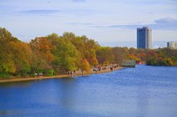 Serpentine lake a Hyde Park Londra - © www.visitlondon.com/it