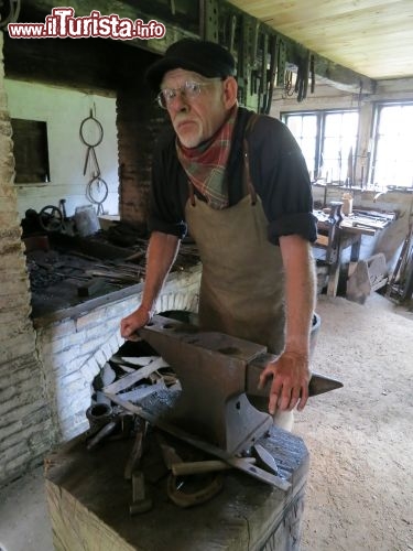Immagine Interno del Den Fynske Lansdby, il villaggio riscotruito con i canoni della tradizione danese, sull'Isola di Fionia Danimarca