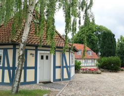 Il tipico giardino dell'Hotel Kundsengaard, che si trova sull'Isola di Fionia, a Odense, in Danimarca
