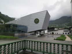 La fabbrica della birra Forst si trova a Lagundo, una località vicino a Merano, in provincia di Bolzano.