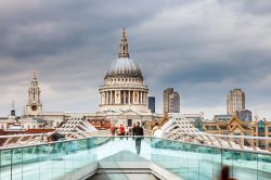 Cattedrale di San Paolo a Londra - © S.Borisov ...