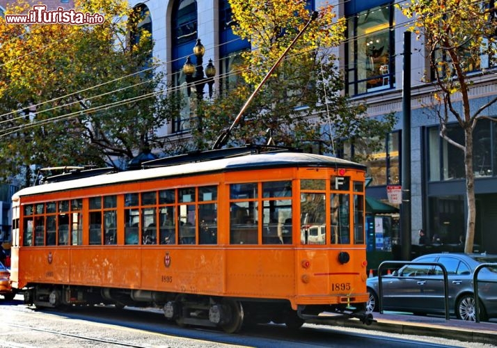 Uno dei tram di Milano a... San Francisco! - © DONNAVVENTURA® 2013 - Tutti i diritti riservati - All rights reserved