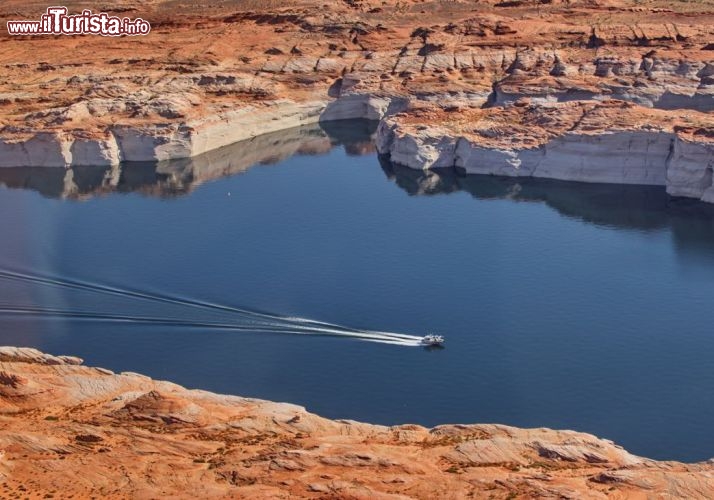 Imbarcazione sul Lake Powell - © DONNAVVENTURA® 2013 - Tutti i diritti riservati - All rights reserved