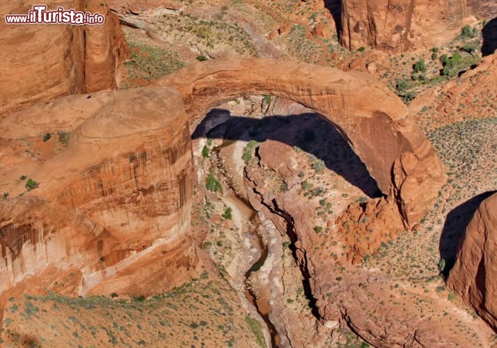 Rainbow Bridge, USA - L'imponente rainbow bridge national monument dallalto - © DONNAVVENTURA® 2013 - Tutti i diritti riservati - All rights reserved