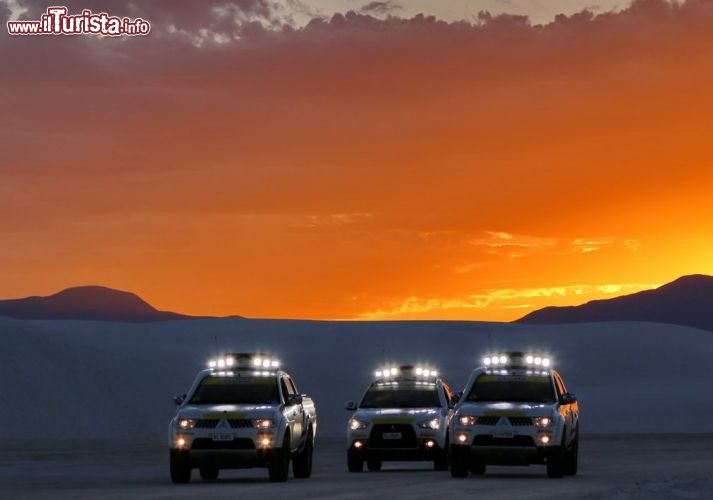 Carovana al tramonto a White Sands - © DONNAVVENTURA® 2013 - Tutti i diritti riservati - All rights reserved