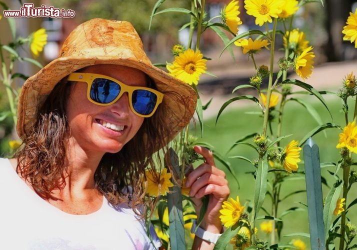 Valentina di La Thuile - la nostra ragazza si è  perfettamente adattata al clima caldo del New Mexico! Ci troviamo in un parco di Santa Fe - © DONNAVVENTURA® 2013 - Tutti i diritti riservati - All rights reserved