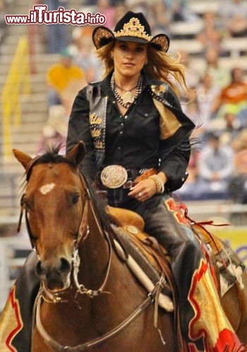 Miss Rodeo, ad Amarillo (Texas) - La splendida ragazza fotografata presso la Tri State Fair la famosa fiera texana - © DONNAVVENTURA® 2013 - Tutti i diritti riservati - All rights reserved