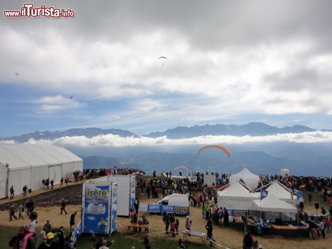 Icare Expo e area di lancio Coupe Icare a Saint Hilaire du Touvet - Gli appassionati possono passare in rassegna e, nel caso, acquistare deltaplani, parapendii e altre attrezzature presso gli oltre 5.000 mq di superficie dei padiglioni dell’Icare Expo, aperto tutti i giorni da mattina a sera. Infine c’è l’Icares du Cinéma, il festival cinematografico dedicato al volo che propone un’ampia rassegna di pellicole proiettate all’interno di una grande struttura coperta. 