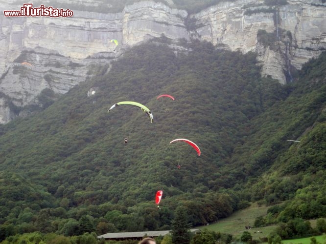 Le Rocce fanno da sfondo alla Coupe Icare Saint Hilaire du Touvet