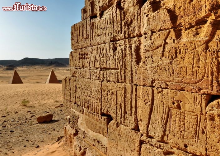 Necropoli reale di Meroe in Sudan, le piramidi spettacolati nel deserto - Per ulteriori informazioni: I viaggi di Maurizo Levi ed in particolare il Tour del Regno dei Faraoni Neri