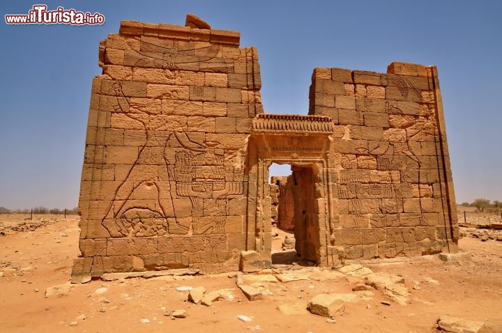 Il tempio di Apedemak in Sudan si trova a sud di Meroe, non distante da Nagaa - Per ulteriori informazioni: I viaggi di Maurizo Levi ed in particolare il Tour del Regno dei Faraoni Neri