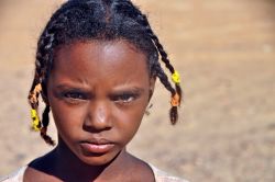 Una bambina nubiana:  i villaggi del centro ...