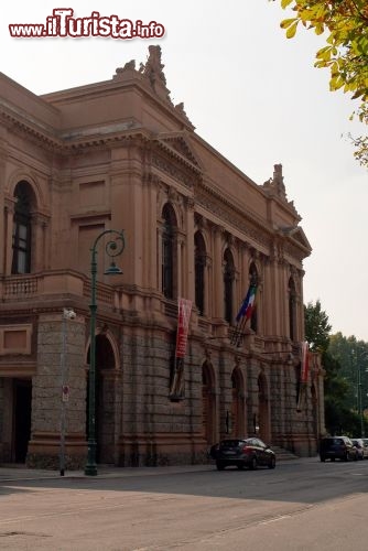 Immagine Il Teatro Donizetti a Bergamo si trova nella Città Bassa